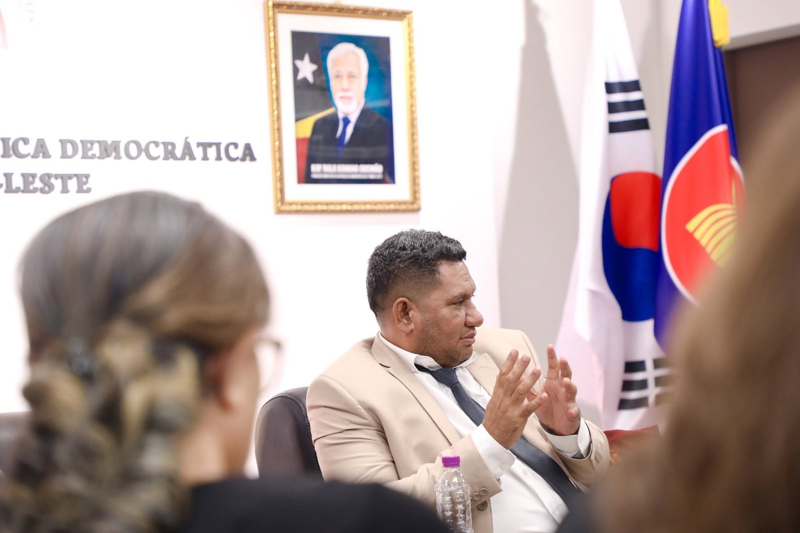 Embassy officials and delegation at Seoul