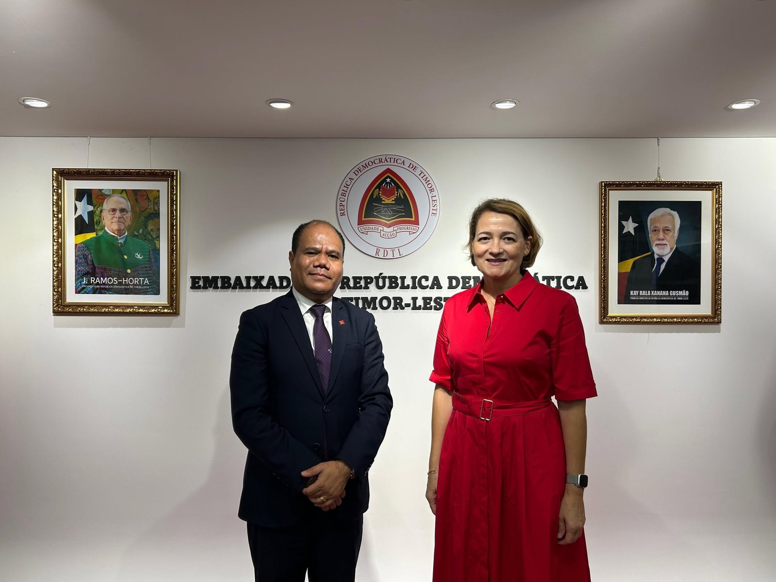 Ambassador Benevides and Ambassador Sequeira standing together