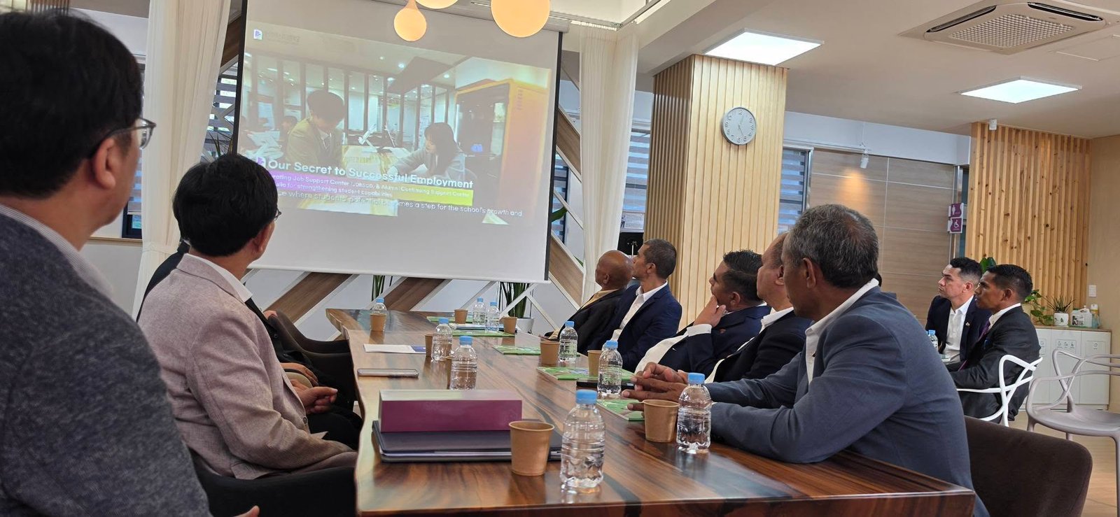 Briefing session on vocational education and employment systems