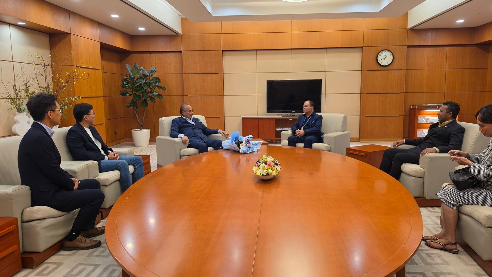 Reuniaun koordenasaun no briefing iha sala VIP